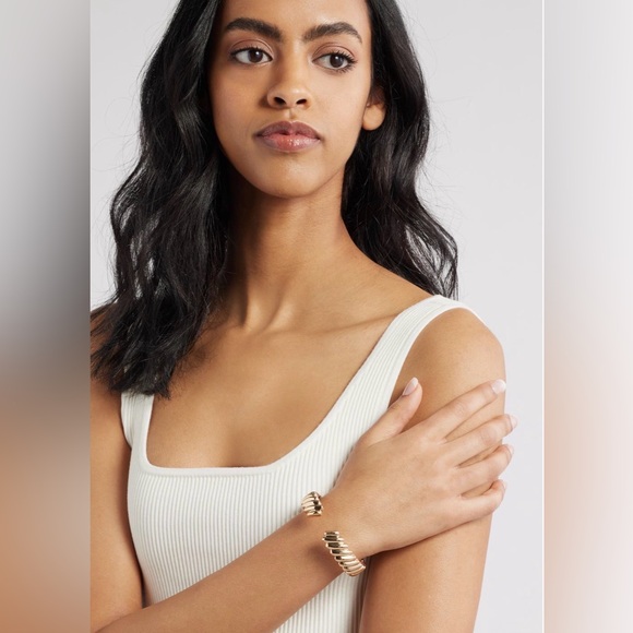 Open Edit Elegant Gold-Tone Ridged Cuff Bracelet - Picture 2 of 5